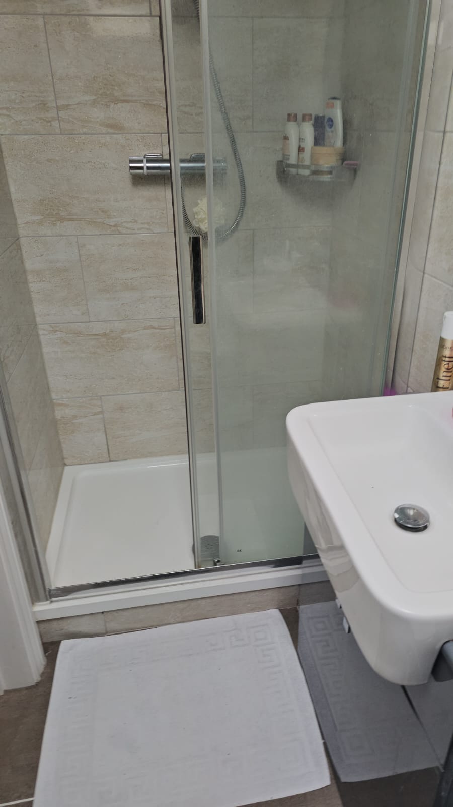 NEWLY RENOVATED LARGE STUDIO IN IMMACULATE CONDITION